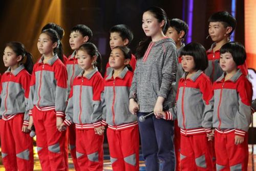 《出彩中国人》第三季开播朱丹现场“叫板”撒贝宁